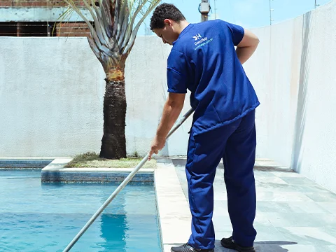 Piscineiro - Girobrasil